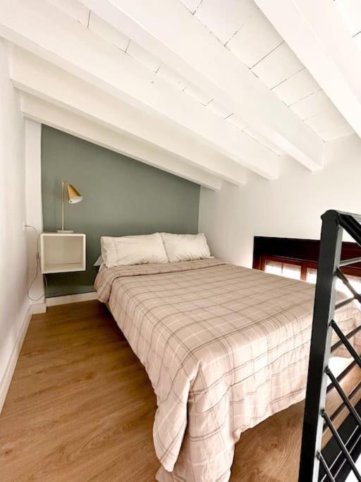 Atico Duplex Triana , Sevilla Luaran gambar